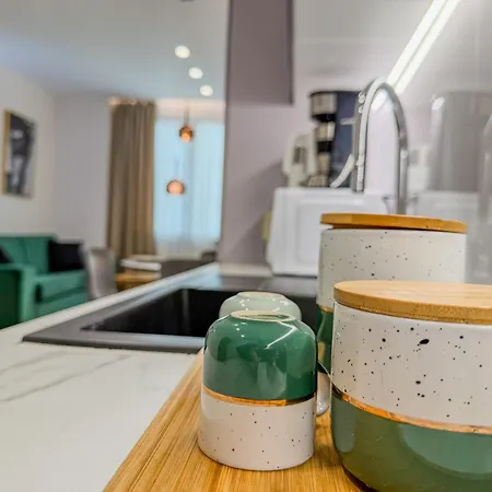 Lalas 2 ティラナ